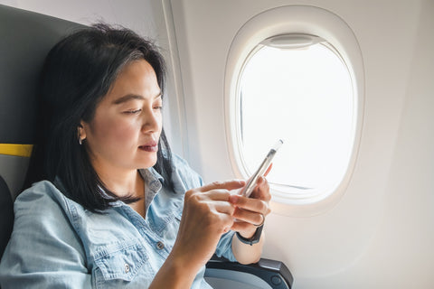 Ist es ratsam, Kompressionsstrümpfe während des Fliegens zu tragen