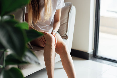 Wie Kompressionsstrümpfe zur Linderung von Beinschmerzen beitragen können